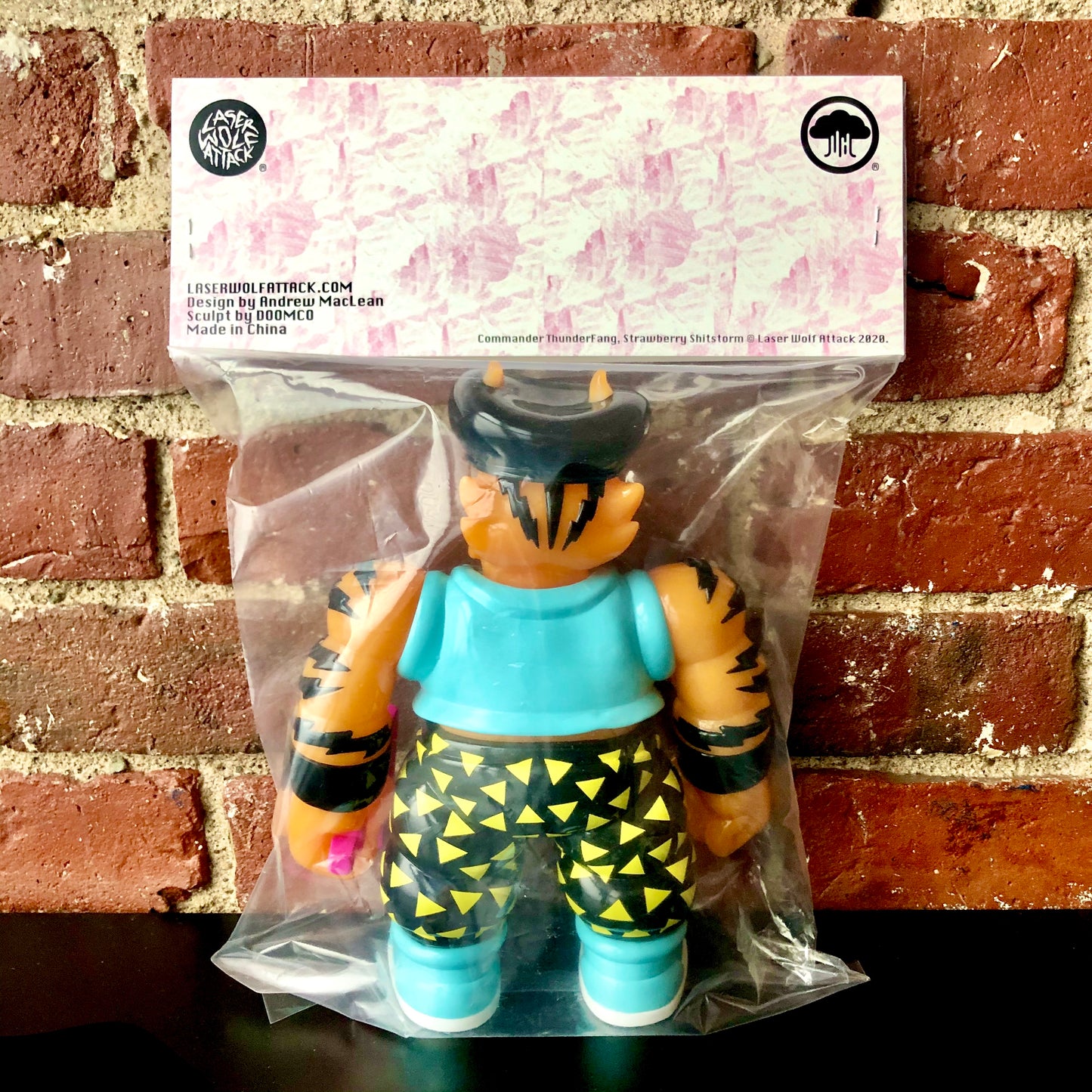 COMMANDER THUNDERFANG Vinyl Figure - Orange