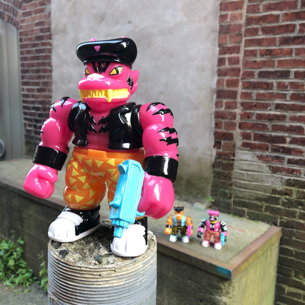 COMMANDER THUNDERFANG Vinyl Figure Pink Laser Wolf Attack