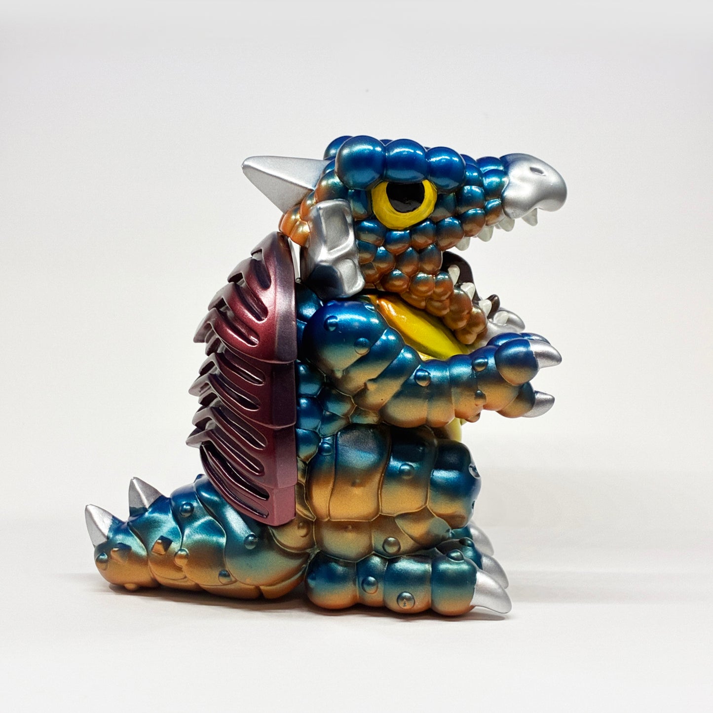 *LIMITED* SNARLAGON Soft Vinyl Figure