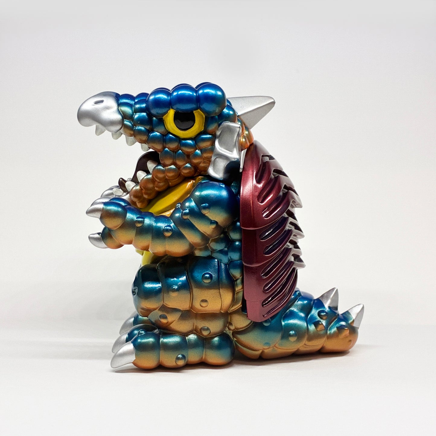 *LIMITED* SNARLAGON Soft Vinyl Figure
