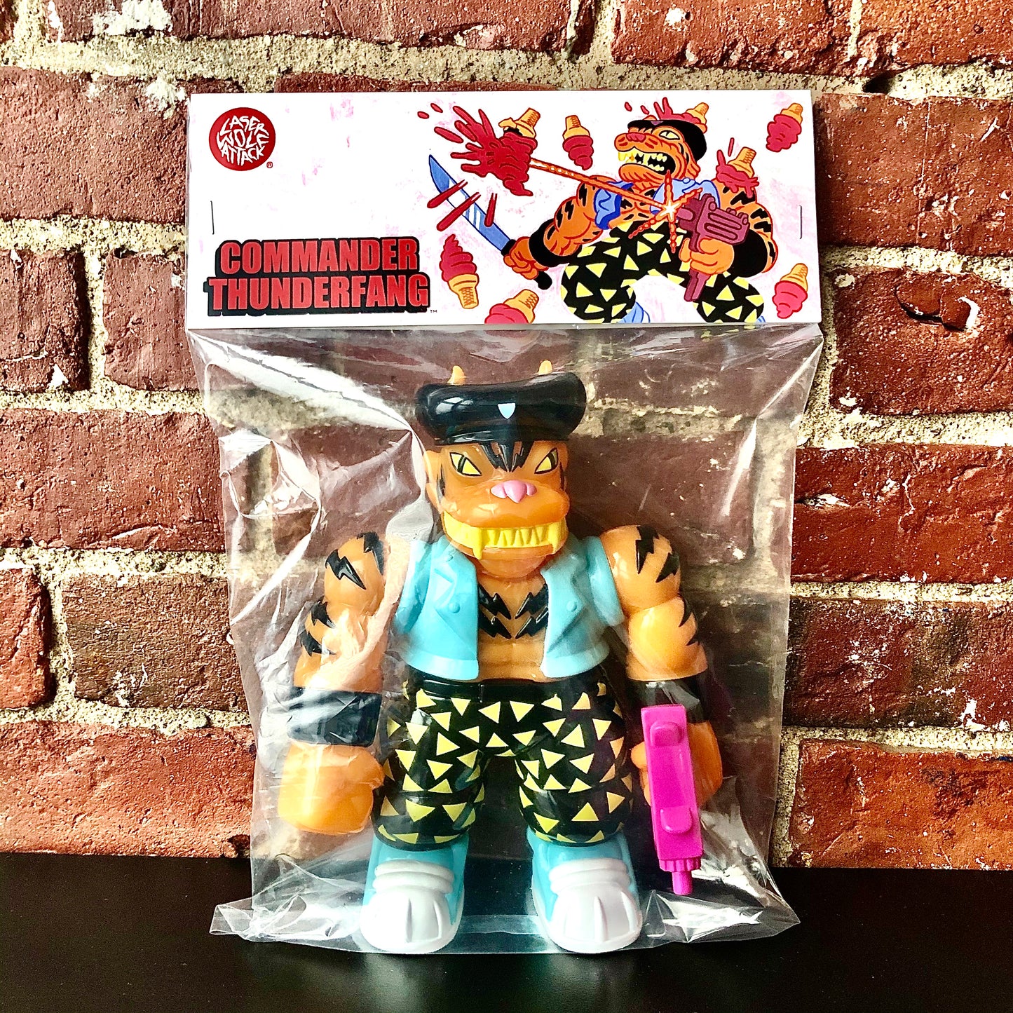 COMMANDER THUNDERFANG Vinyl Figure - Orange